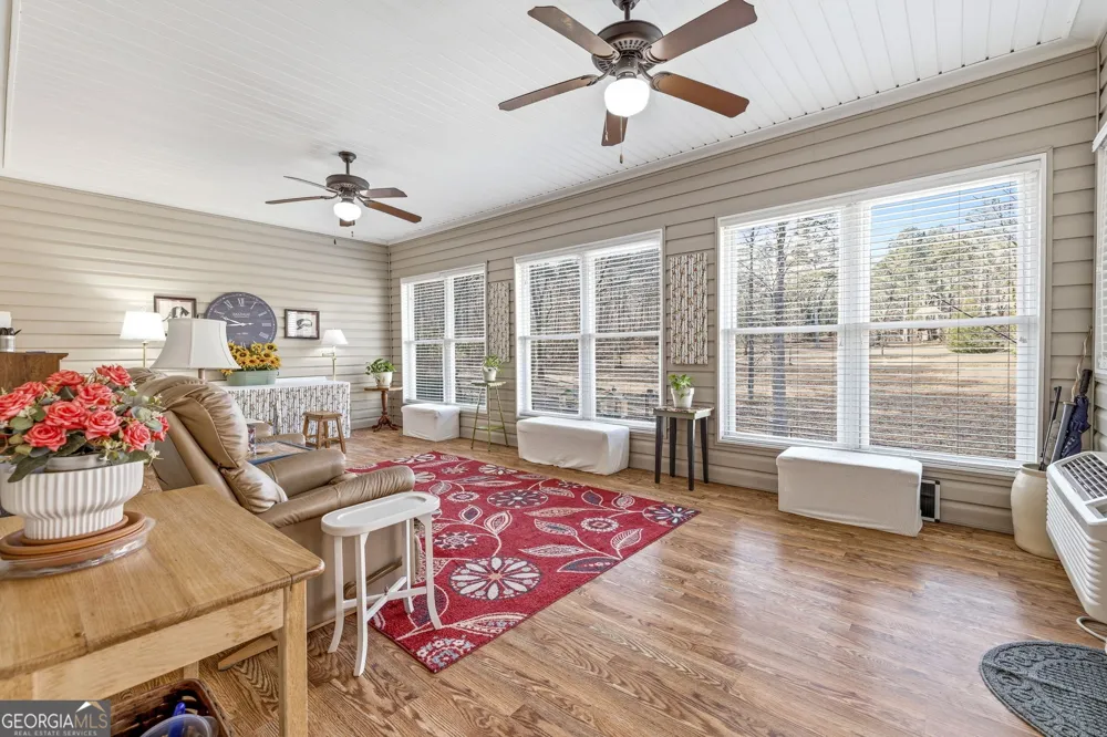 1046 Chase RD Cornelia, GA 30531