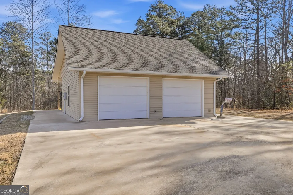1046 Chase RD Cornelia, GA 30531