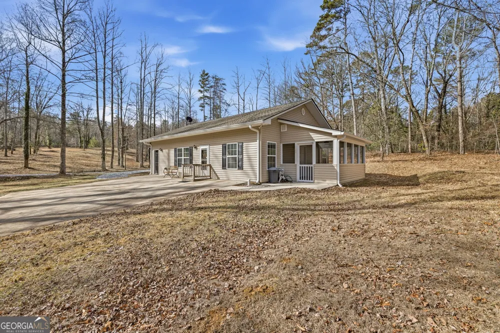 1046 Chase RD Cornelia, GA 30531
