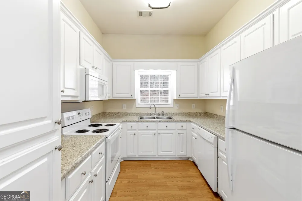 1046 Chase RD Cornelia, GA 30531