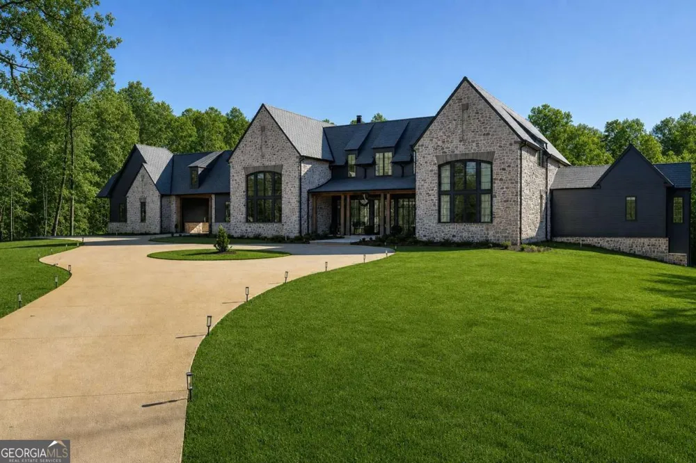 8445 Serenbe RD Chattahoochee Hills, GA 30268