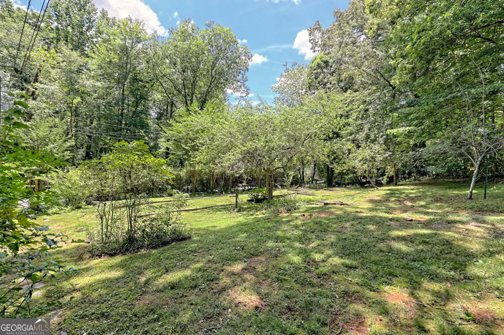 208 Colony RD Dillard, GA 30537