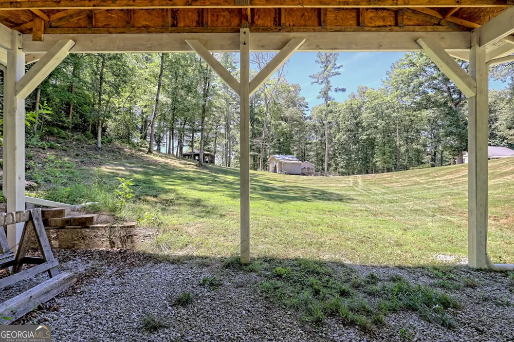 208 Colony RD Dillard, GA 30537