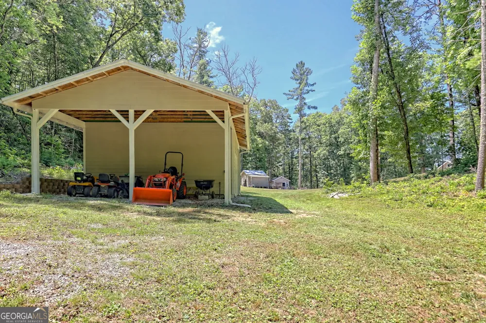 208 Colony RD Dillard, GA 30537