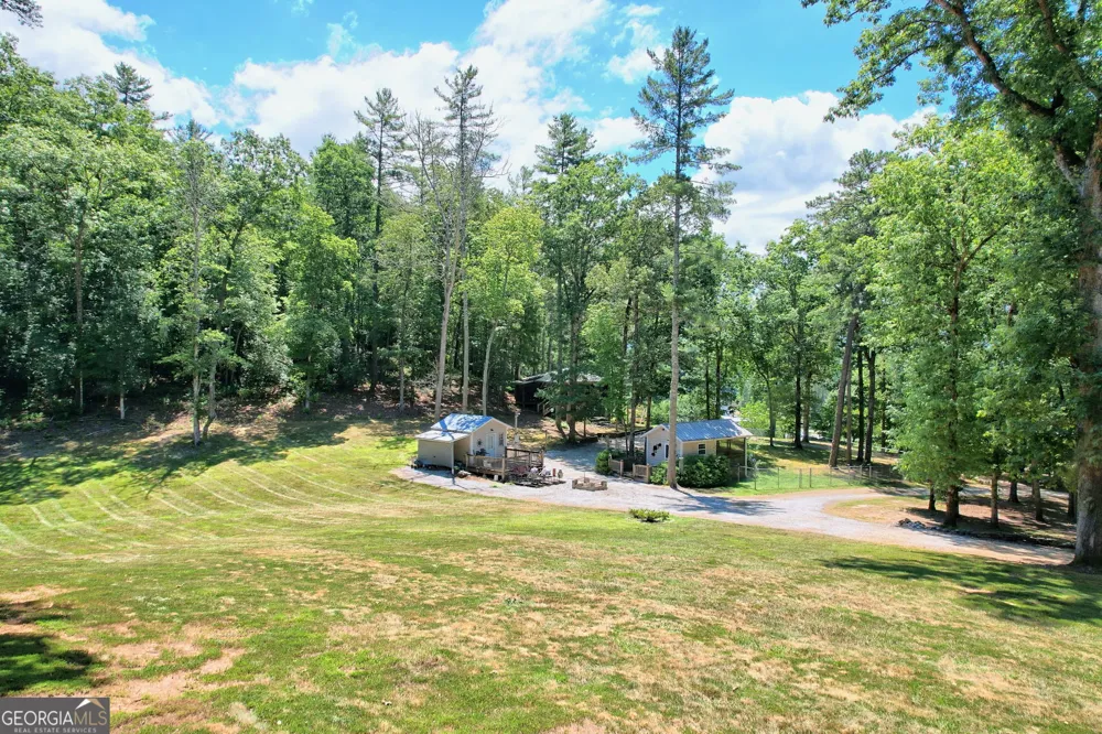 208 Colony RD Dillard, GA 30537