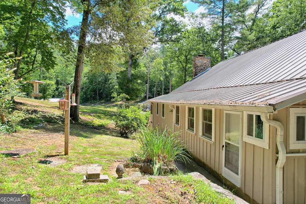208 Colony RD Dillard, GA 30537