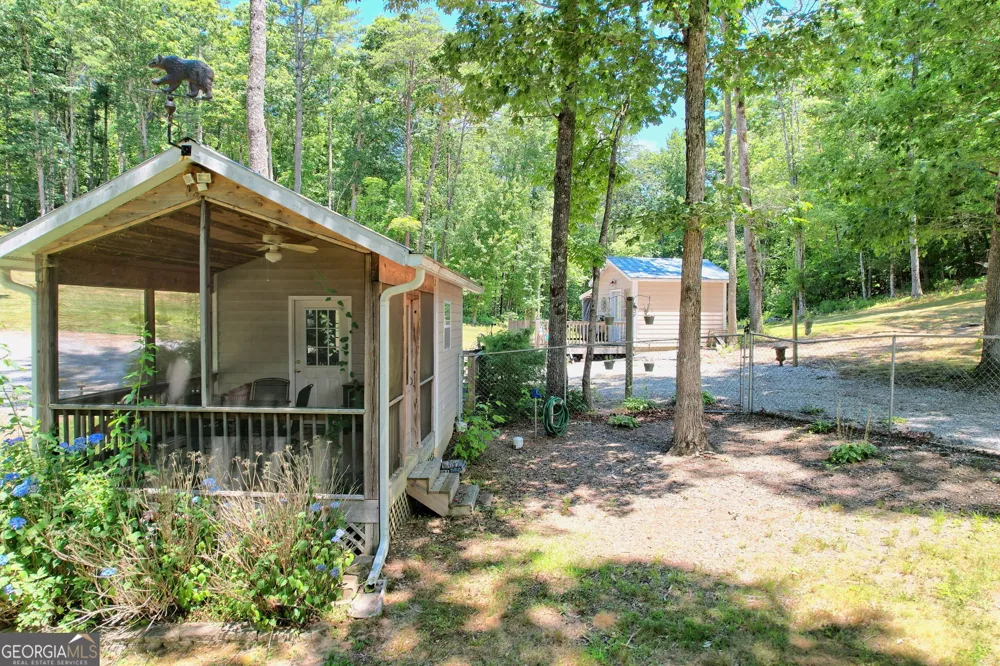 208 Colony RD Dillard, GA 30537