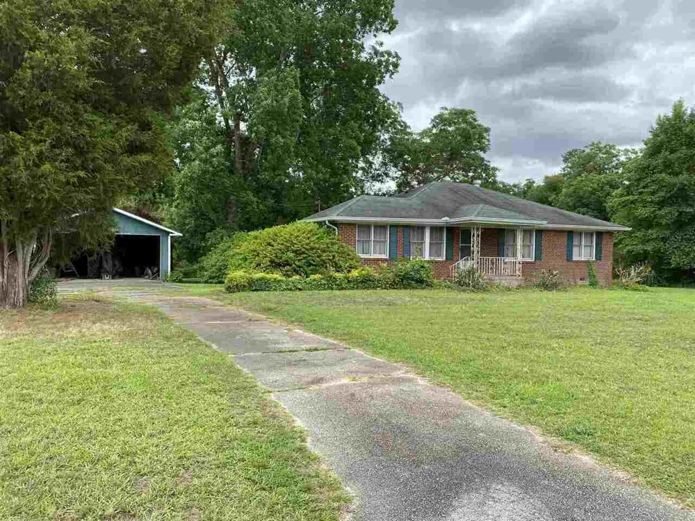 890 Herring RD Newnan, GA 30263