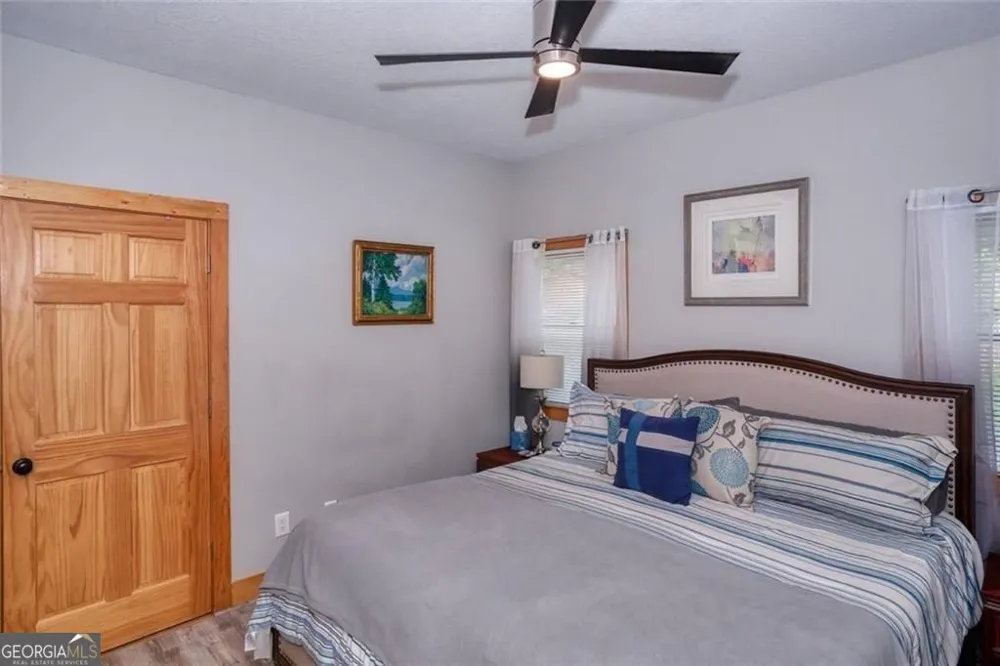 190 Raintree CT Demorest, GA 30535