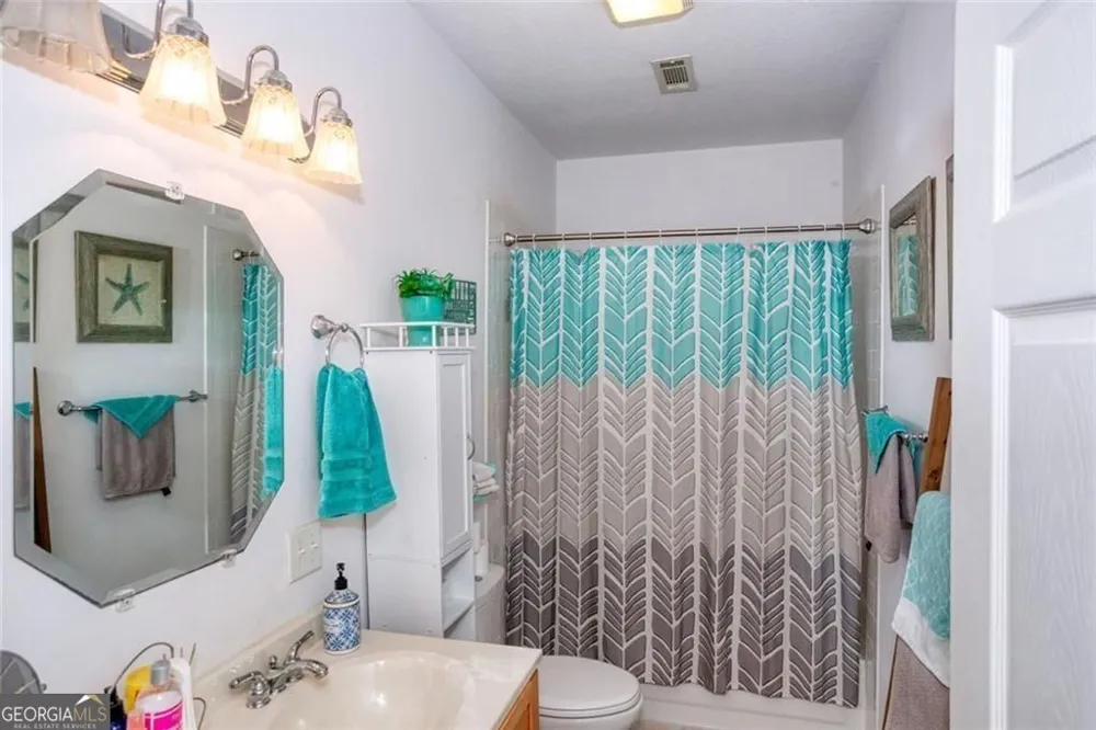 190 Raintree CT Demorest, GA 30535