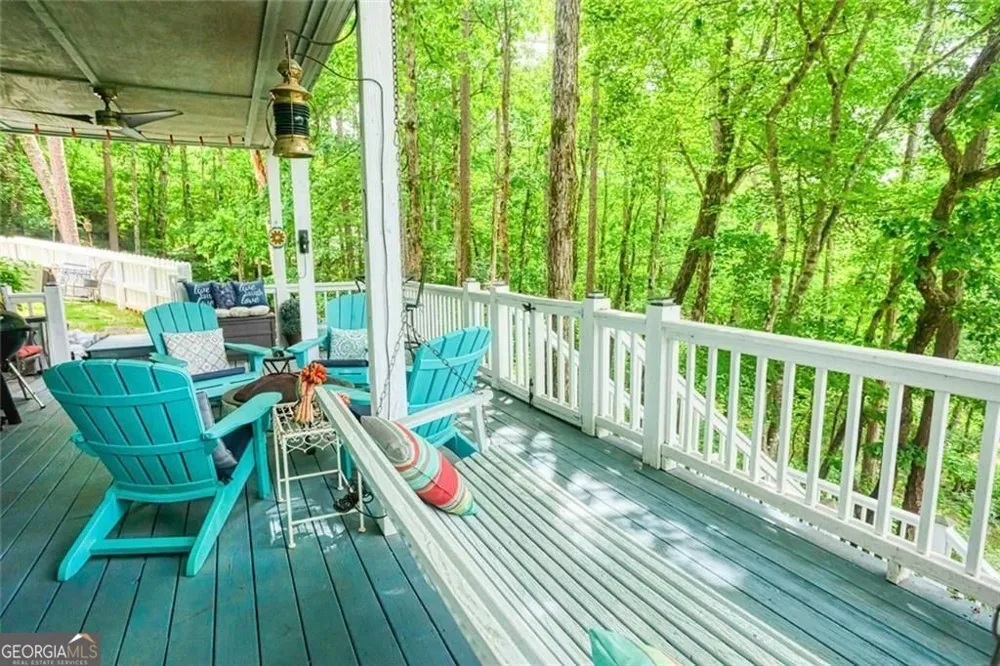 190 Raintree CT Demorest, GA 30535