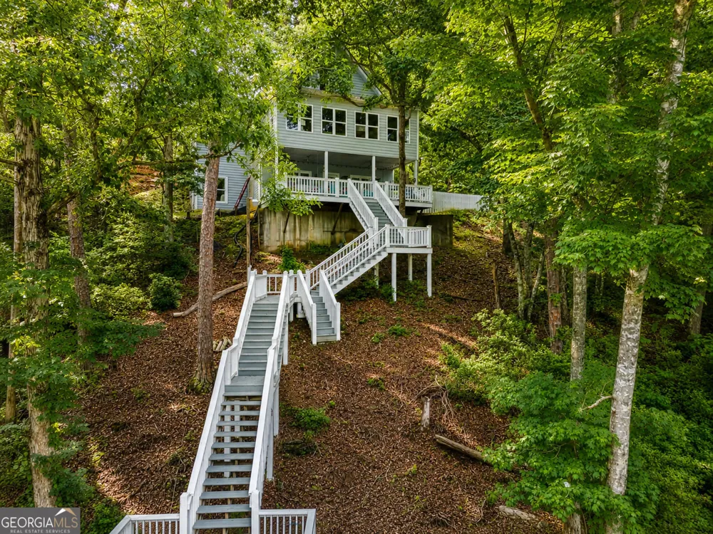 190 Raintree CT Demorest, GA 30535