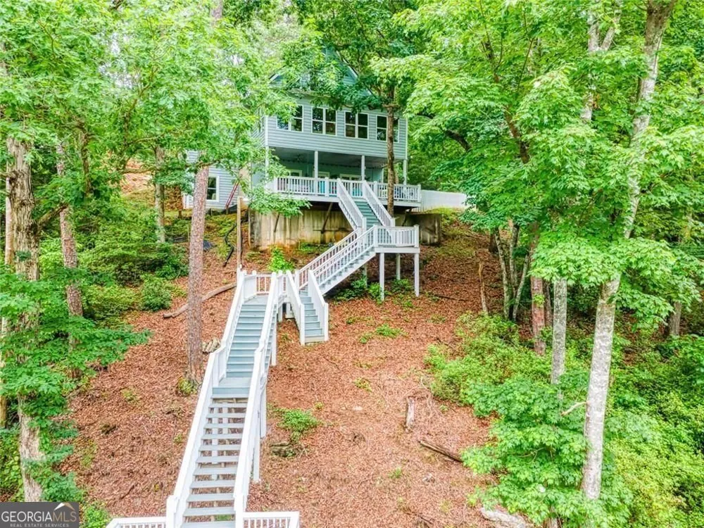 190 Raintree CT Demorest, GA 30535