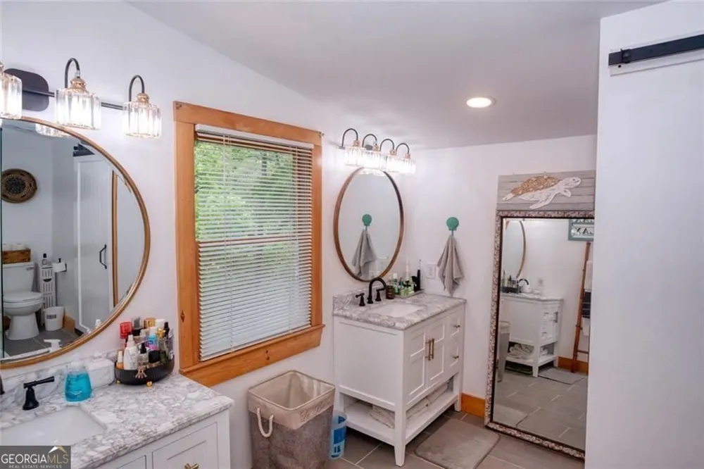190 Raintree CT Demorest, GA 30535