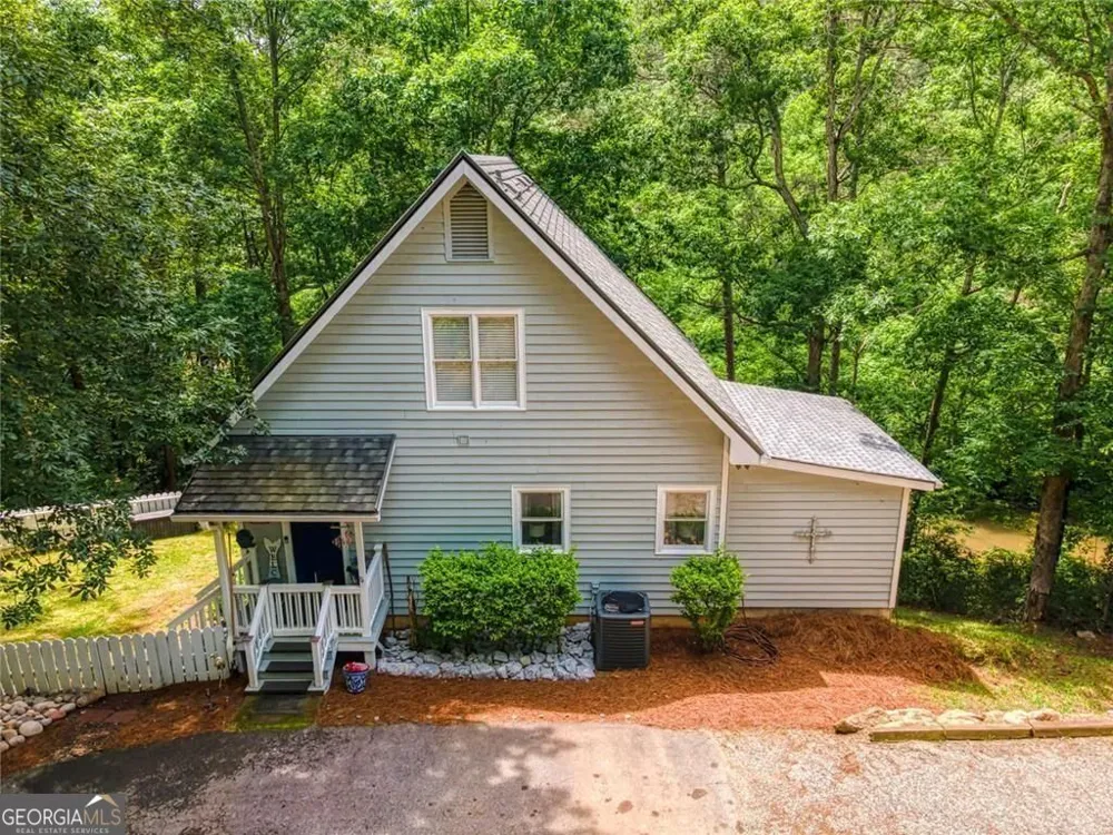 190 Raintree CT Demorest, GA 30535
