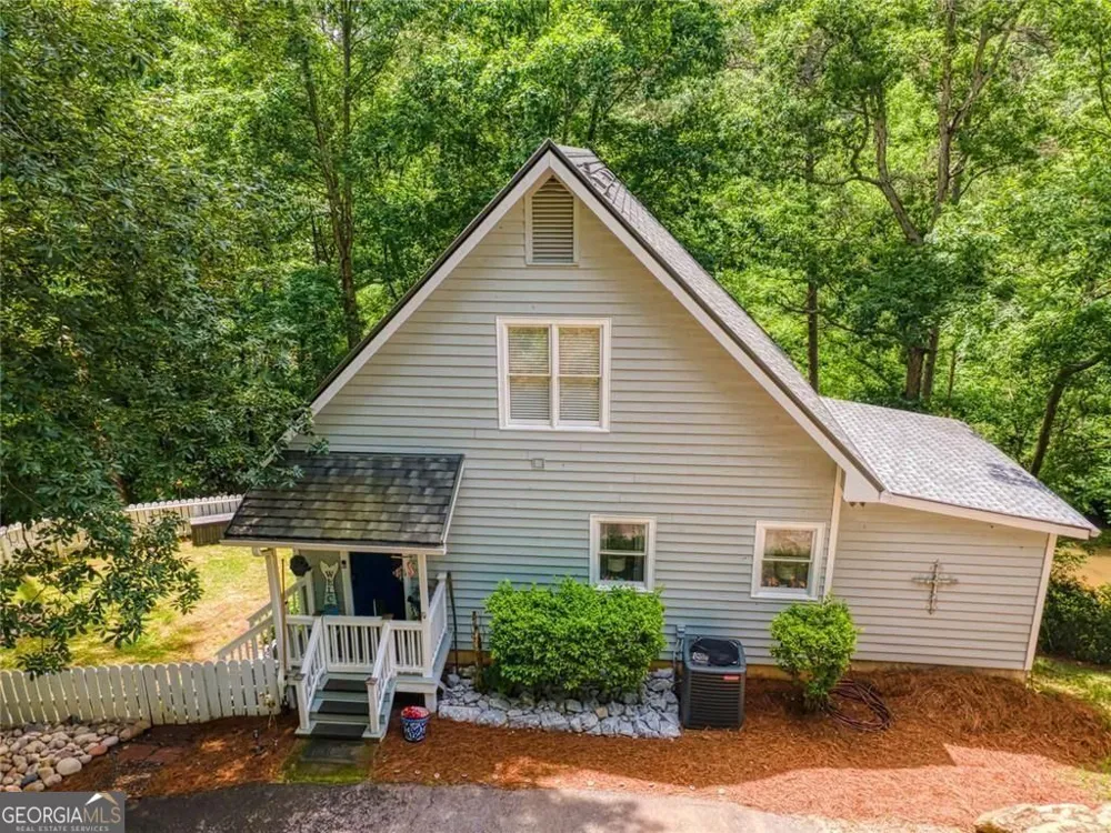 190 Raintree CT Demorest, GA 30535