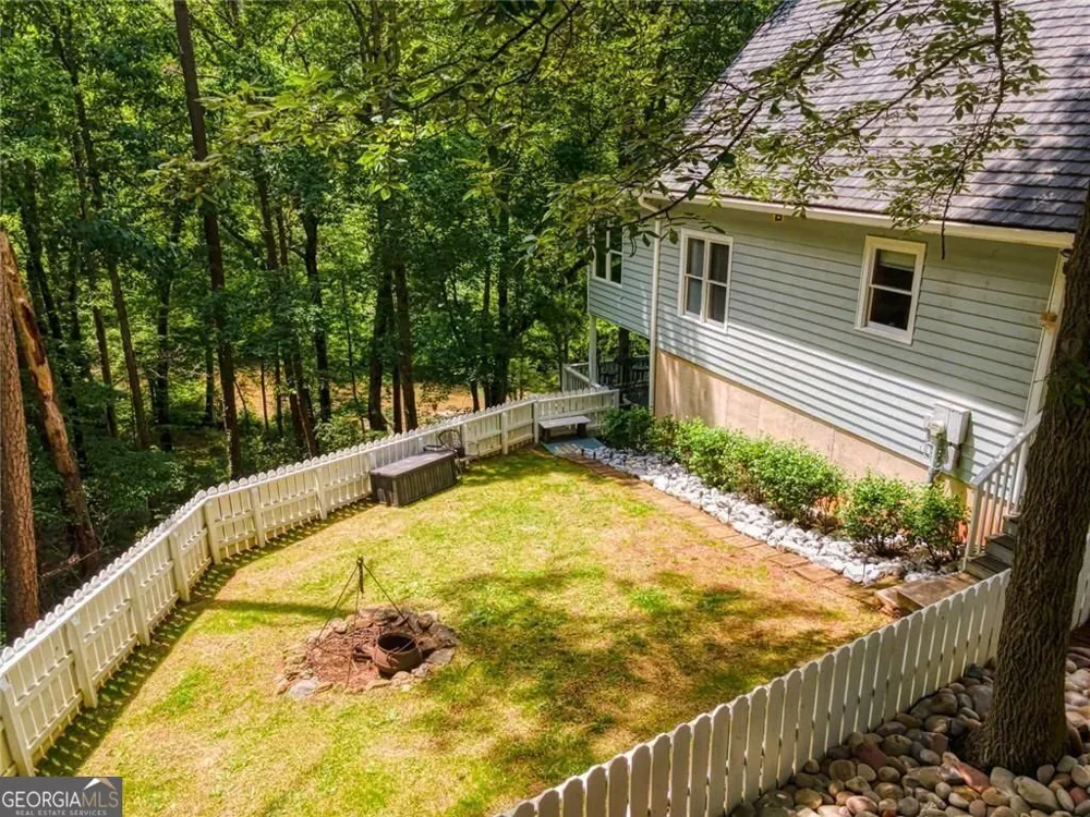190 Raintree CT Demorest, GA 30535
