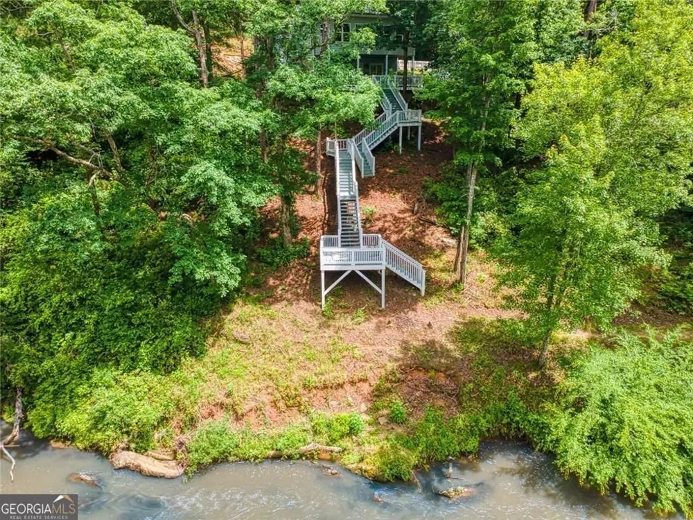 190 Raintree CT Demorest, GA 30535