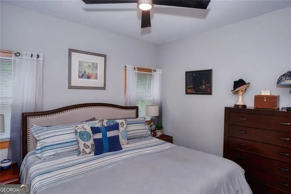 190 Raintree CT Demorest, GA 30535