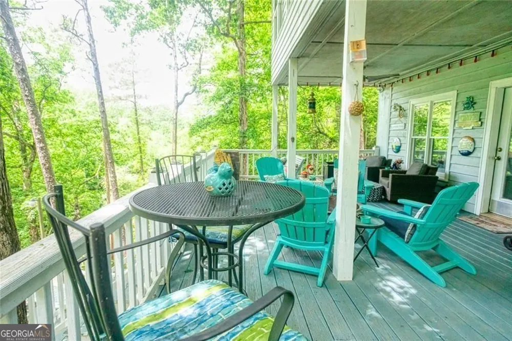 190 Raintree CT Demorest, GA 30535