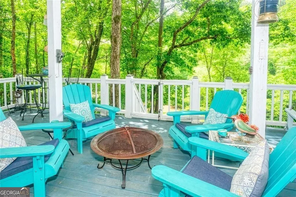 190 Raintree CT Demorest, GA 30535