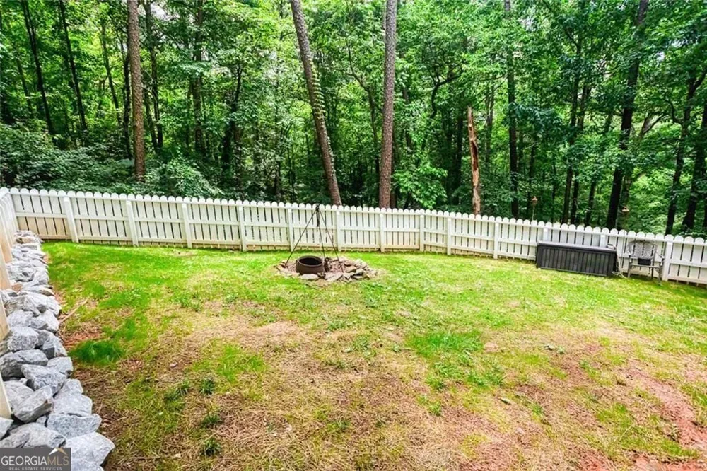 190 Raintree CT Demorest, GA 30535