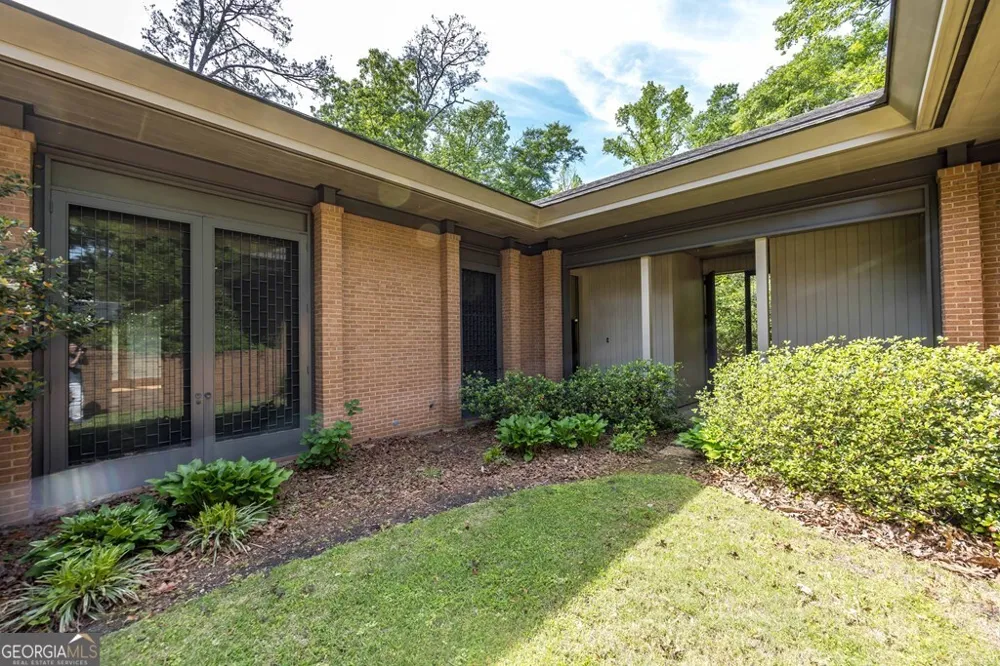 2718 Averett DR Columbus, GA 31906