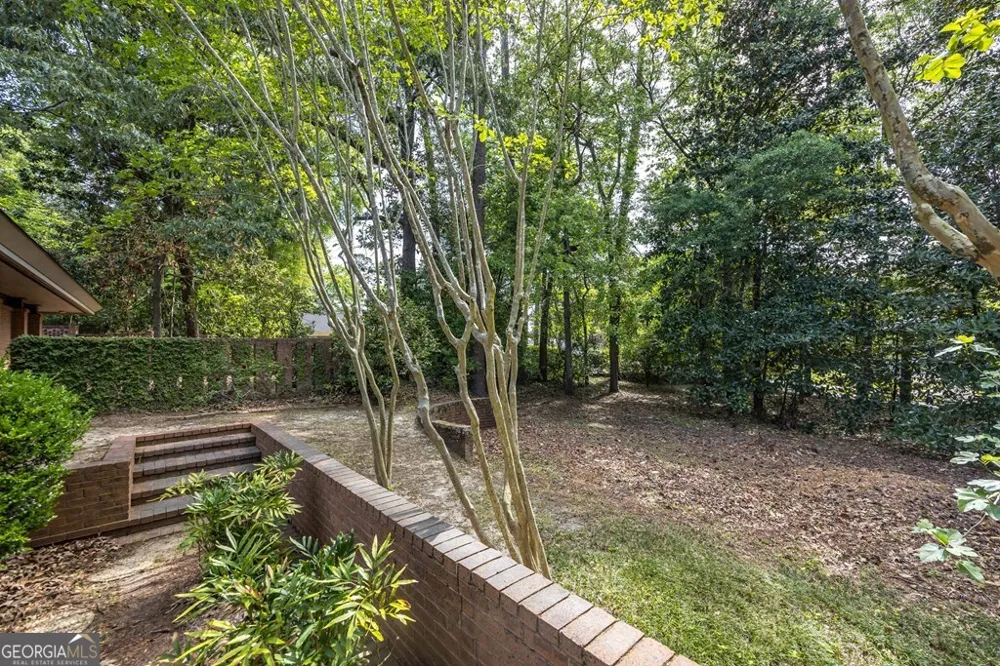 2718 Averett DR Columbus, GA 31906