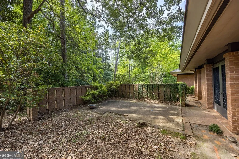 2718 Averett DR Columbus, GA 31906