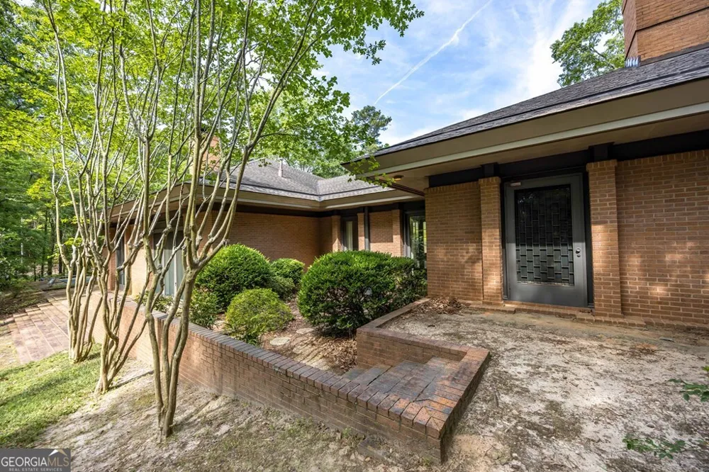 2718 Averett DR Columbus, GA 31906