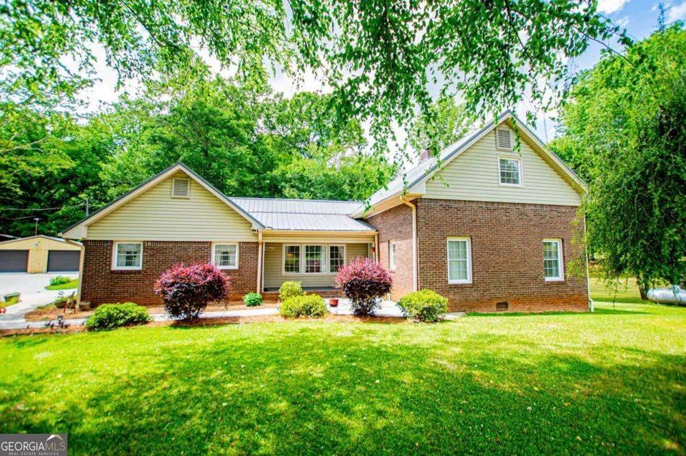 436 County Rd 98 Ranburne, AL 36273