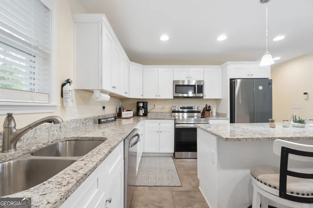 982 Green Meadow DR Madison, GA 30650
