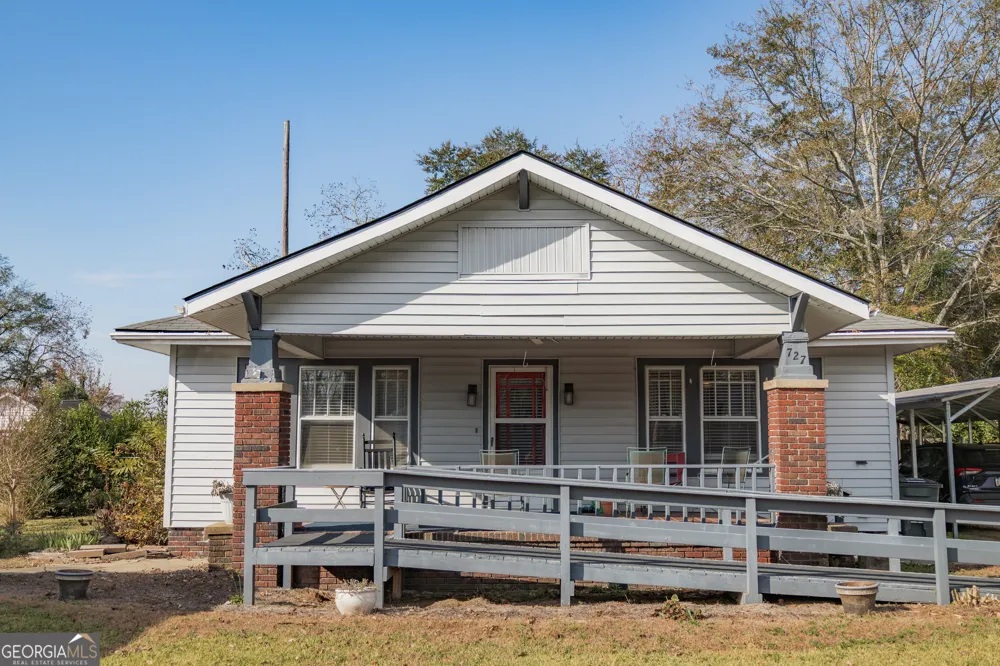 727 Harvey ST Millen, GA 30442