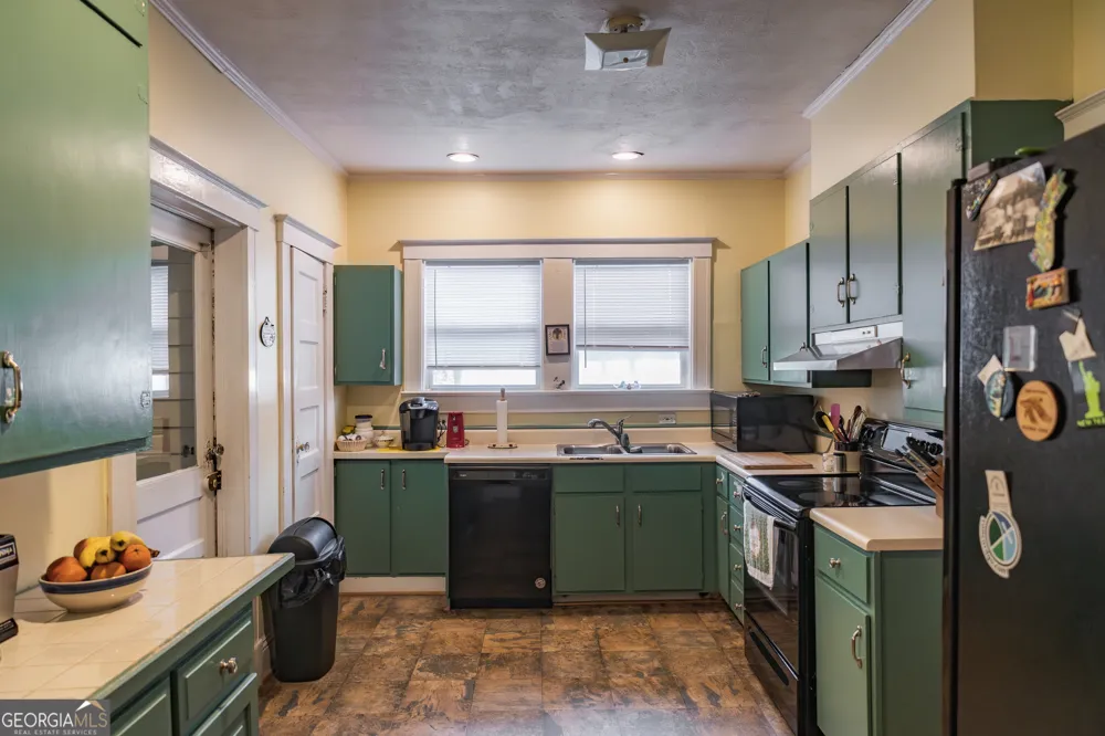 727 Harvey ST Millen, GA 30442