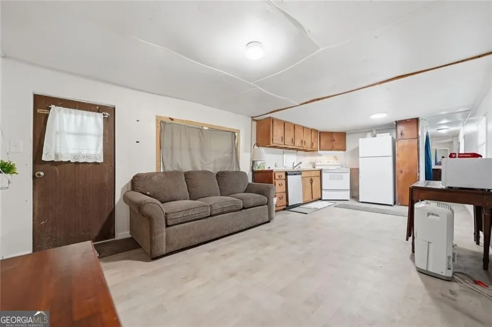 114 Oak Crest CIR Canton, GA 30115