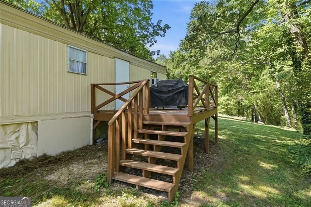 114 Oak Crest CIR Canton, GA 30115
