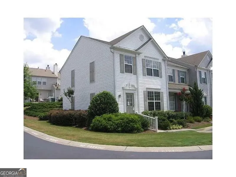 1035 Prestwyck CT Alpharetta, GA 30004