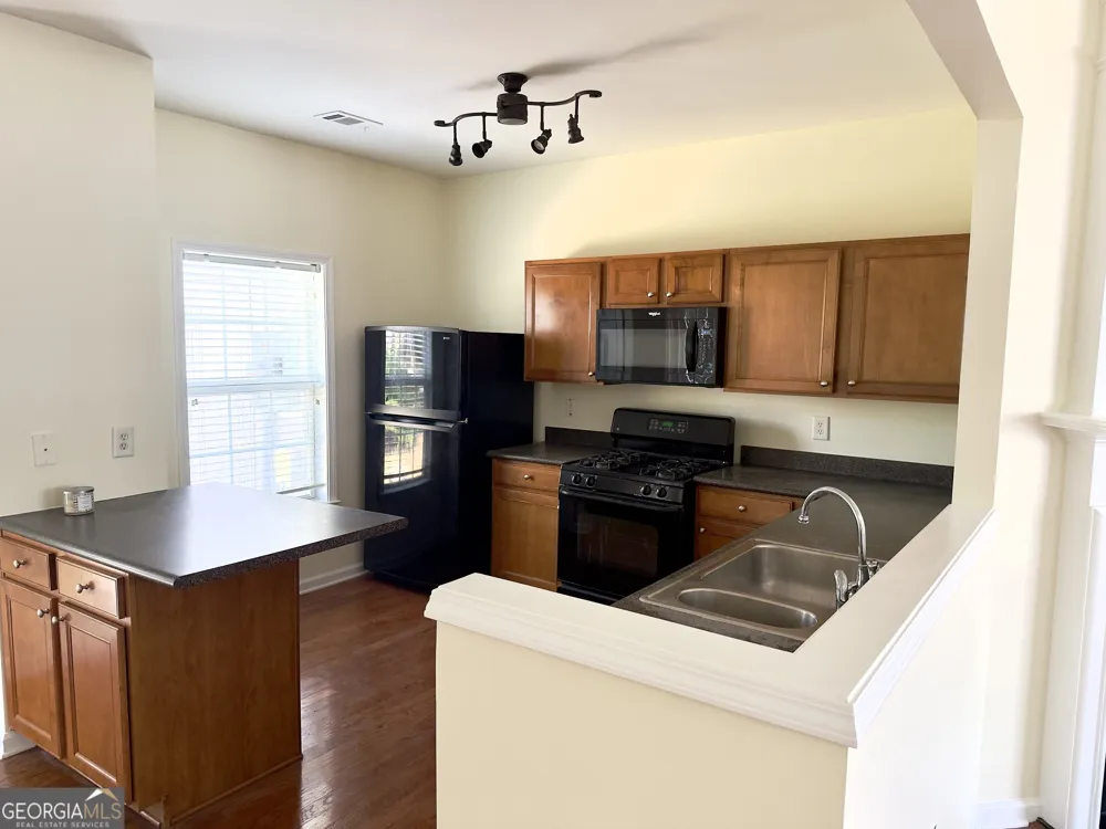 1035 Prestwyck CT Alpharetta, GA 30004