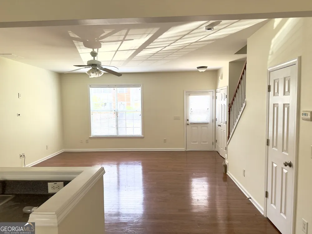 1035 Prestwyck CT Alpharetta, GA 30004