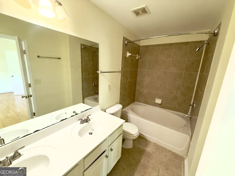 1035 Prestwyck CT Alpharetta, GA 30004