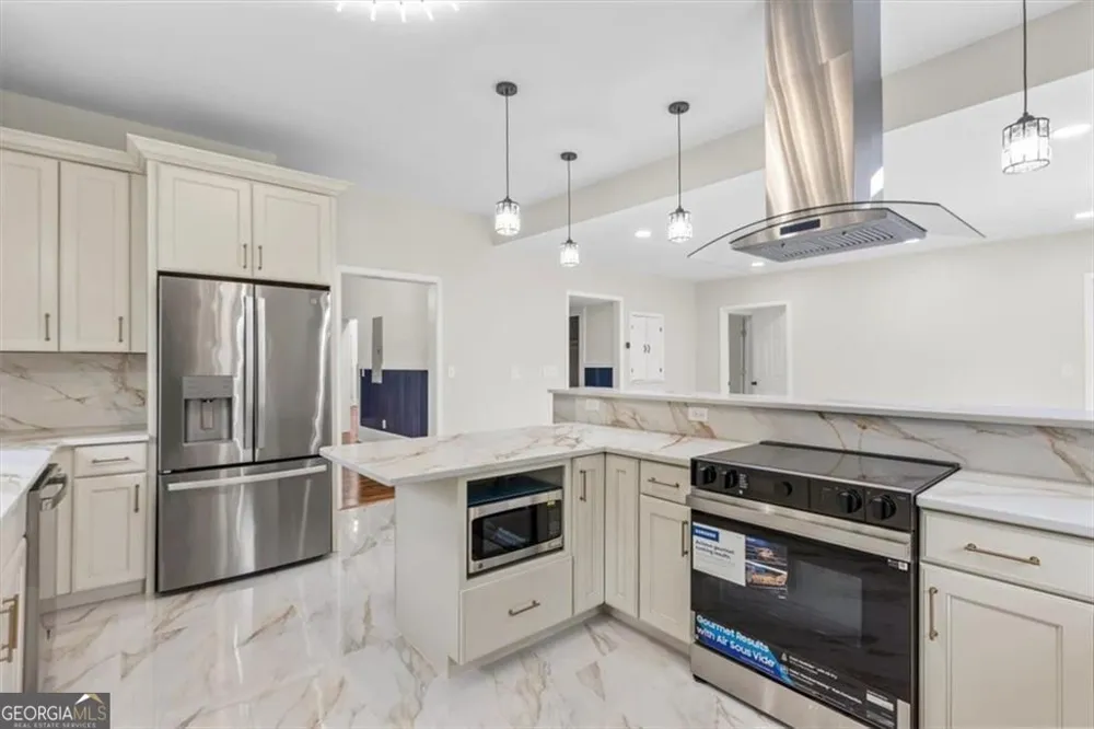 1804 Gordon AVE NE Rome, GA 30161
