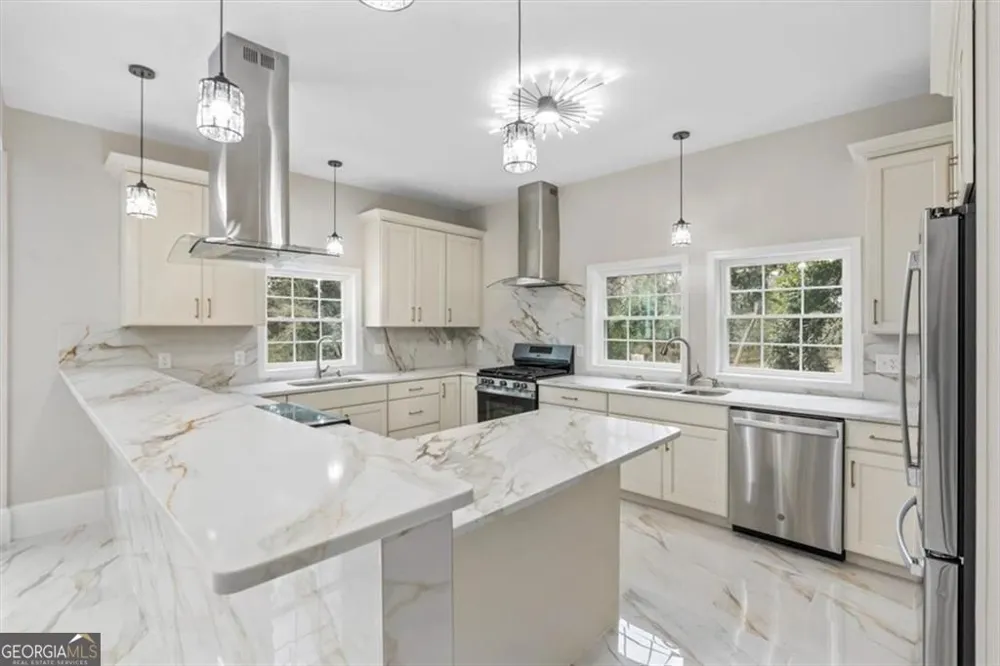 1804 Gordon AVE NE Rome, GA 30161