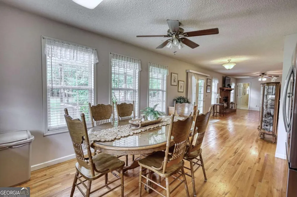 2643 Macedonia RD Franklin, GA 30217