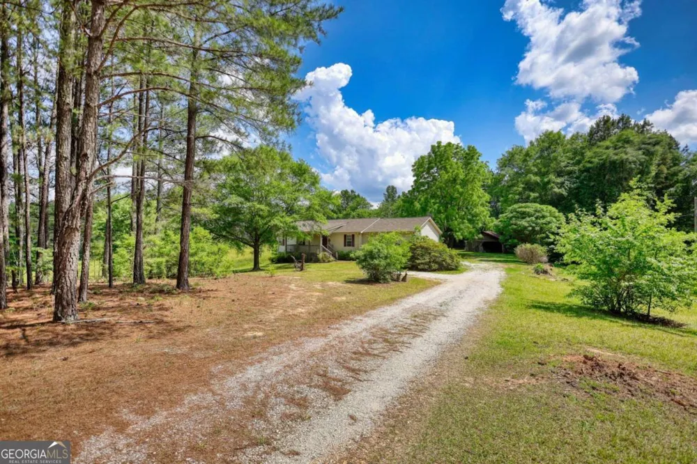 2643 Macedonia RD Franklin, GA 30217