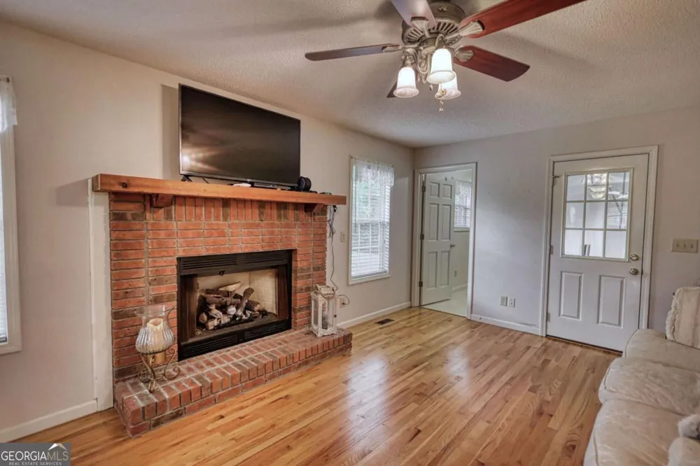 2643 Macedonia RD Franklin, GA 30217