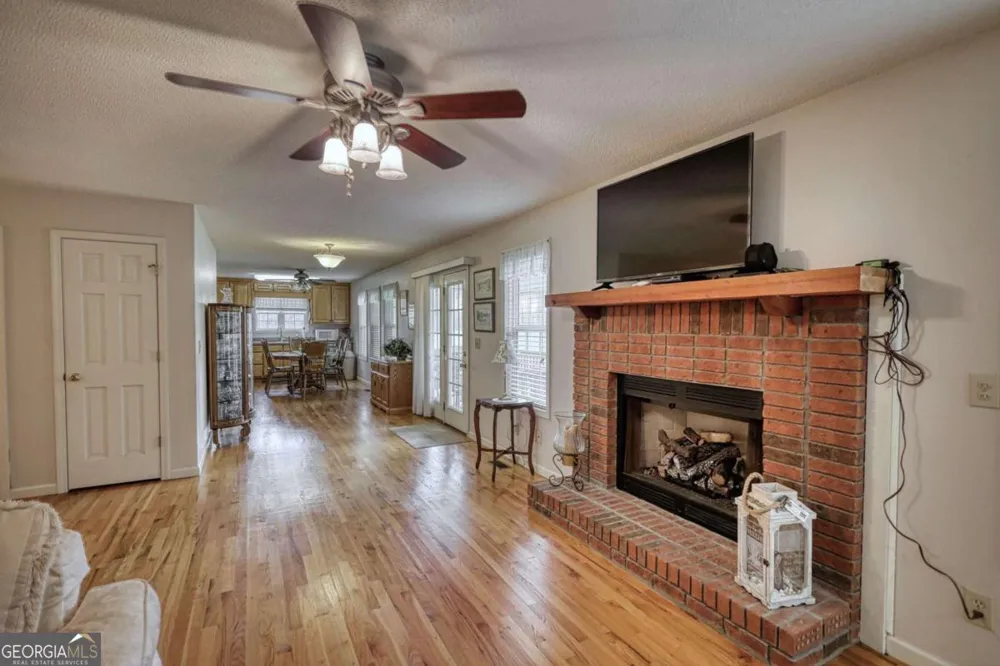 2643 Macedonia RD Franklin, GA 30217