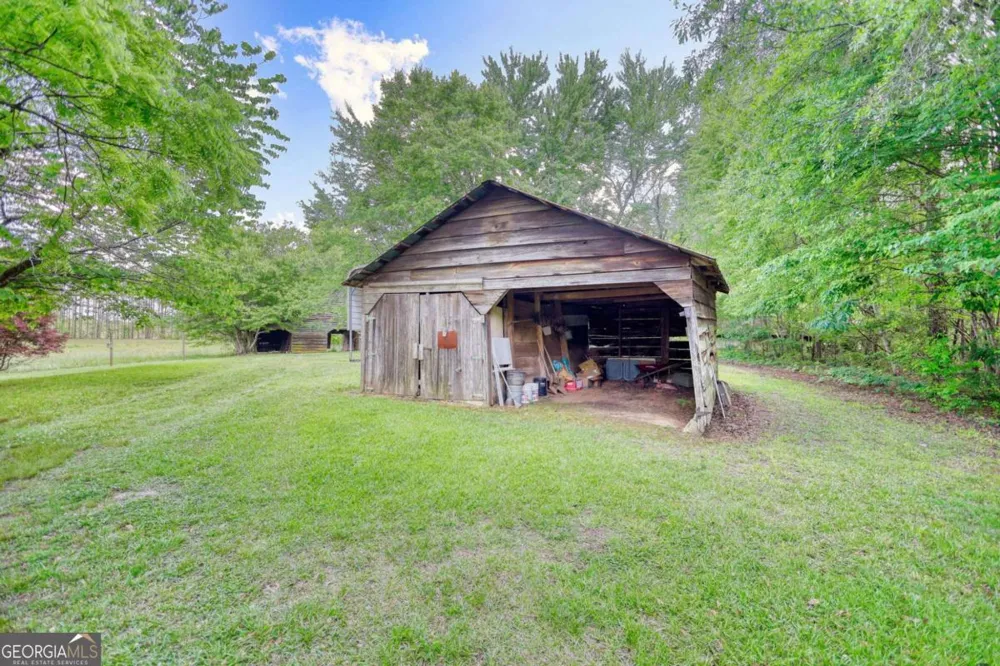 2643 Macedonia RD Franklin, GA 30217