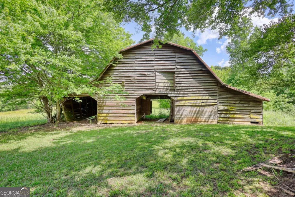 2643 Macedonia RD Franklin, GA 30217
