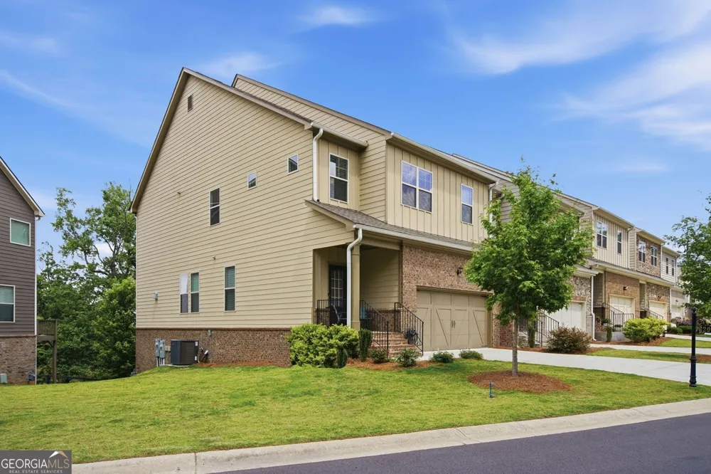 2095 Manor Pointe DR Cumming, GA 30041