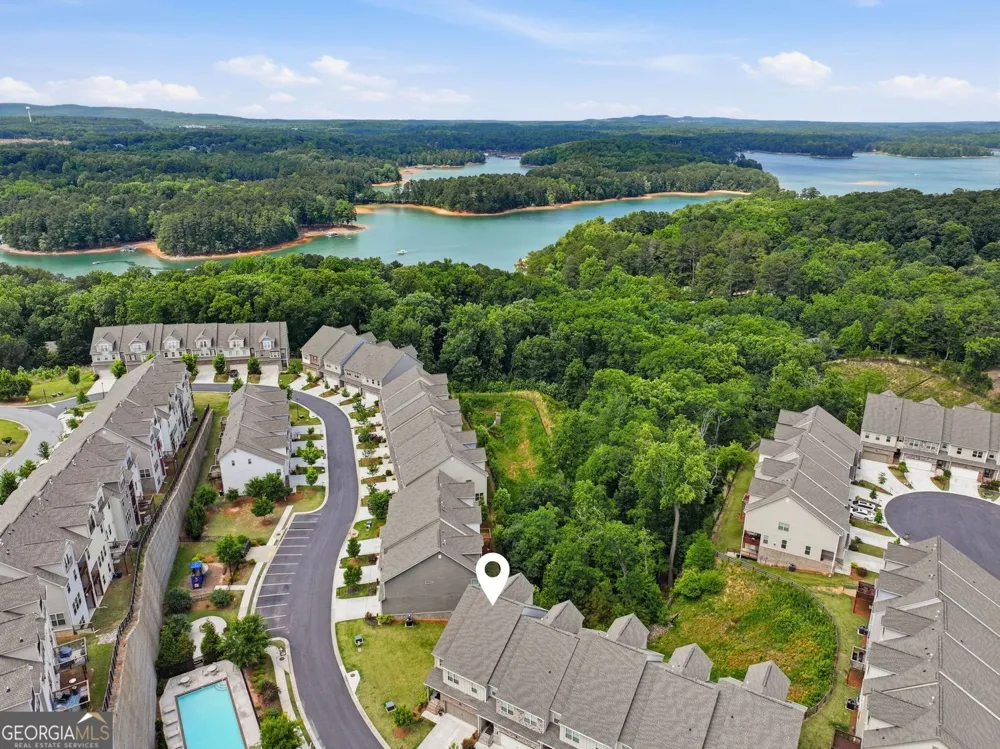 2095 Manor Pointe DR Cumming, GA 30041